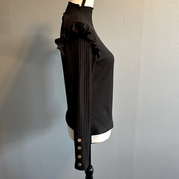 SHEIN NEW RIBBED MOCK NECK BLACK TOP. SIZE SMALL. - Picture 3 of 6